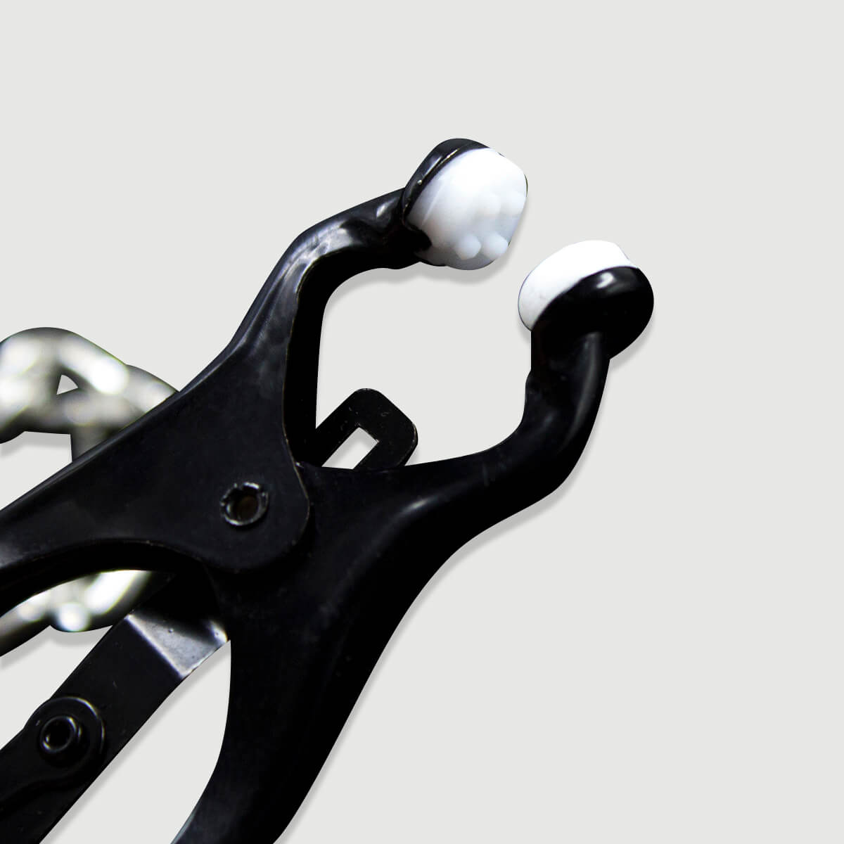 Nipple Clamps With Spring Pressure & Chain – Black by Sexopolis