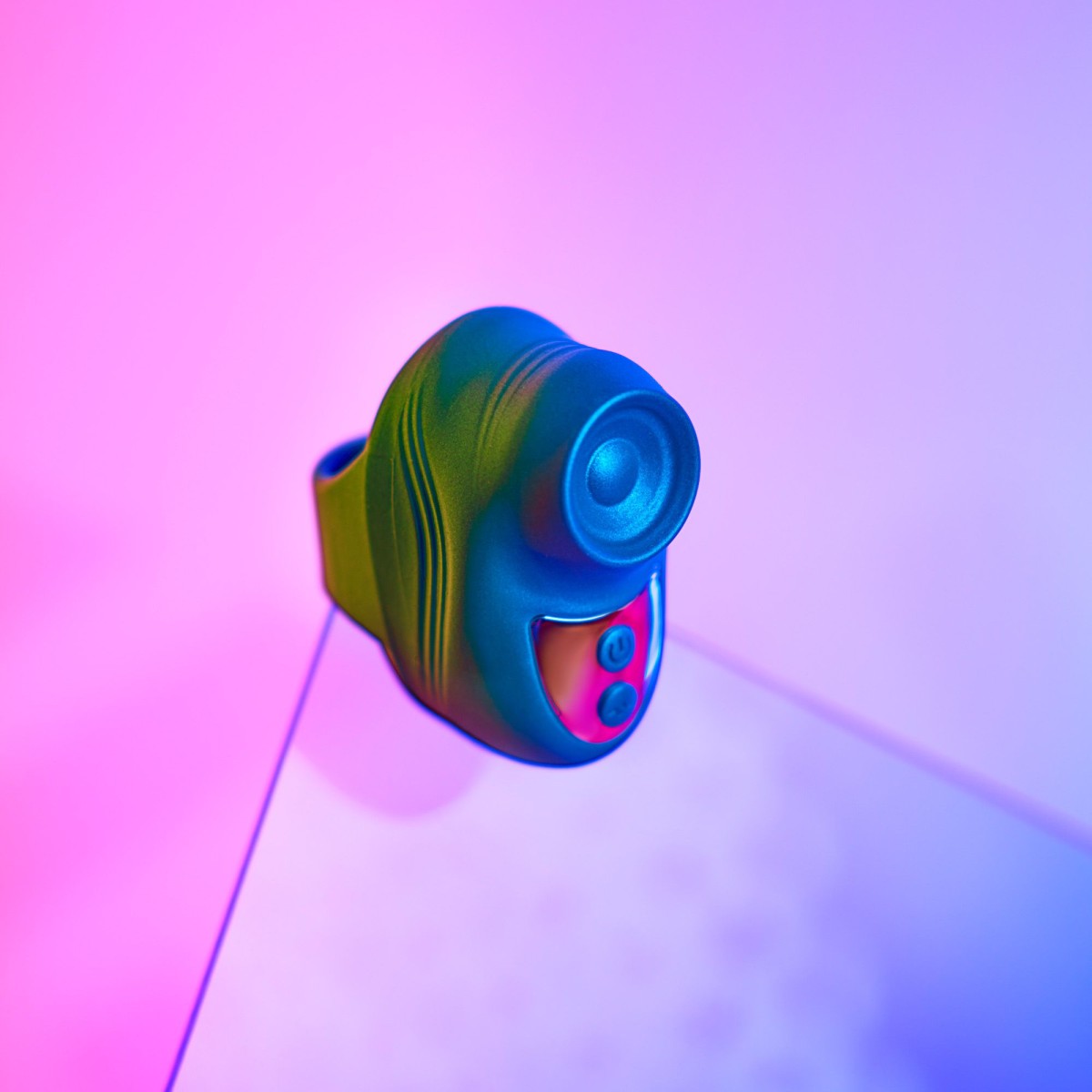 Kisscool Silicone Tapping Finger Vibrator - Green by Sexopolis