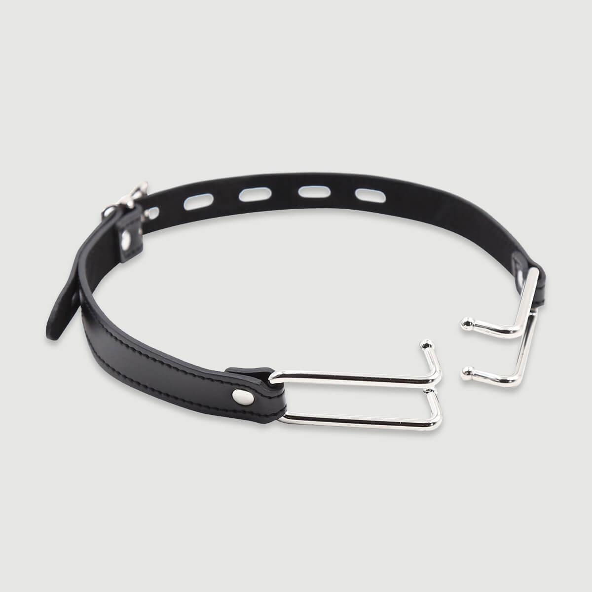 Δερμάτινο Φίμωτρο Με Μεταλλικούς Γάντζους Leather Mouth Gag With Metal Hooks - Μαύρο by Sexopolis