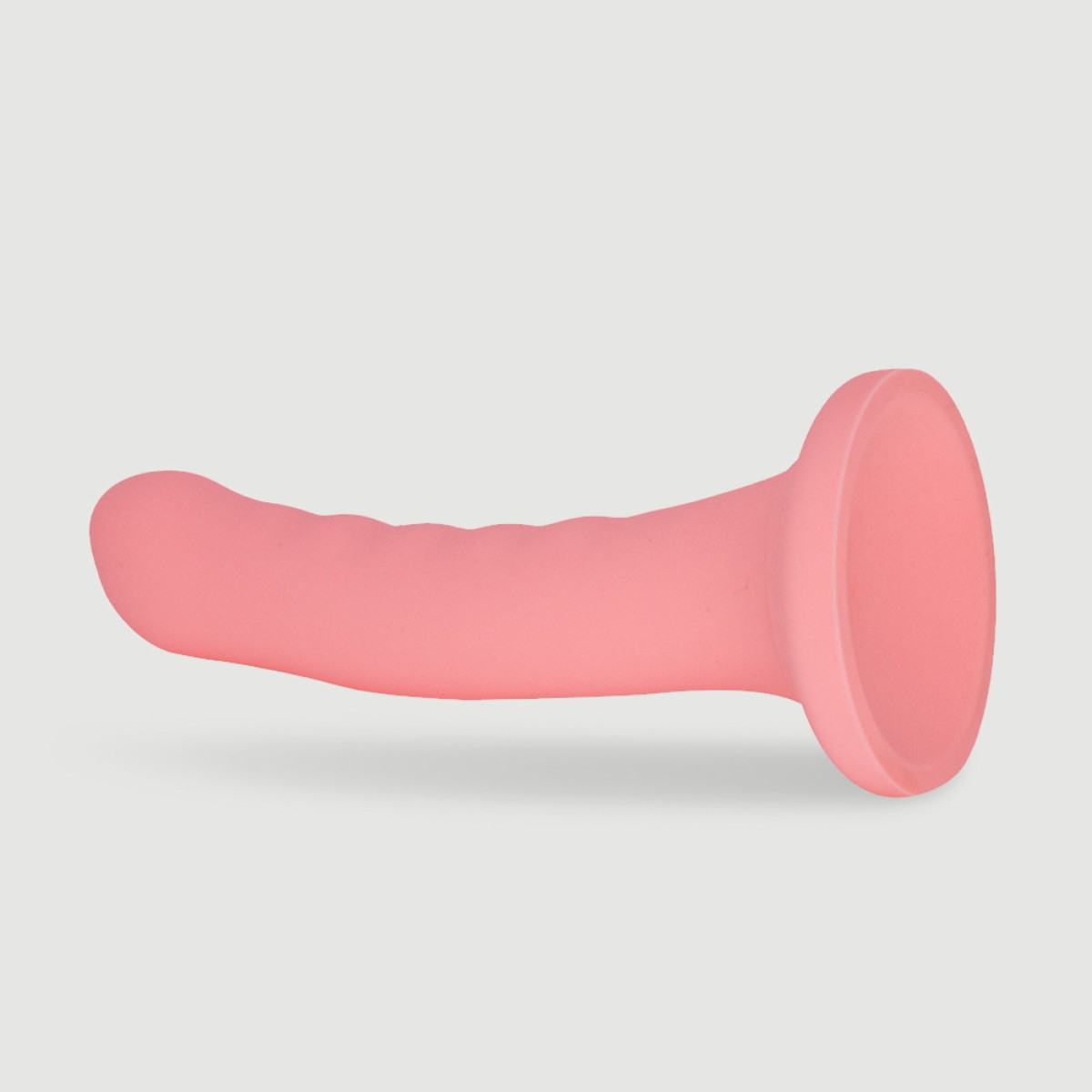 Λείο Κυρτό Dildo Σιλικόνης με Βεντούζα Leon 18 cm Smooth Curved Classic Silicone Dildo with Suction Cup - Ροζ by Sexopolis