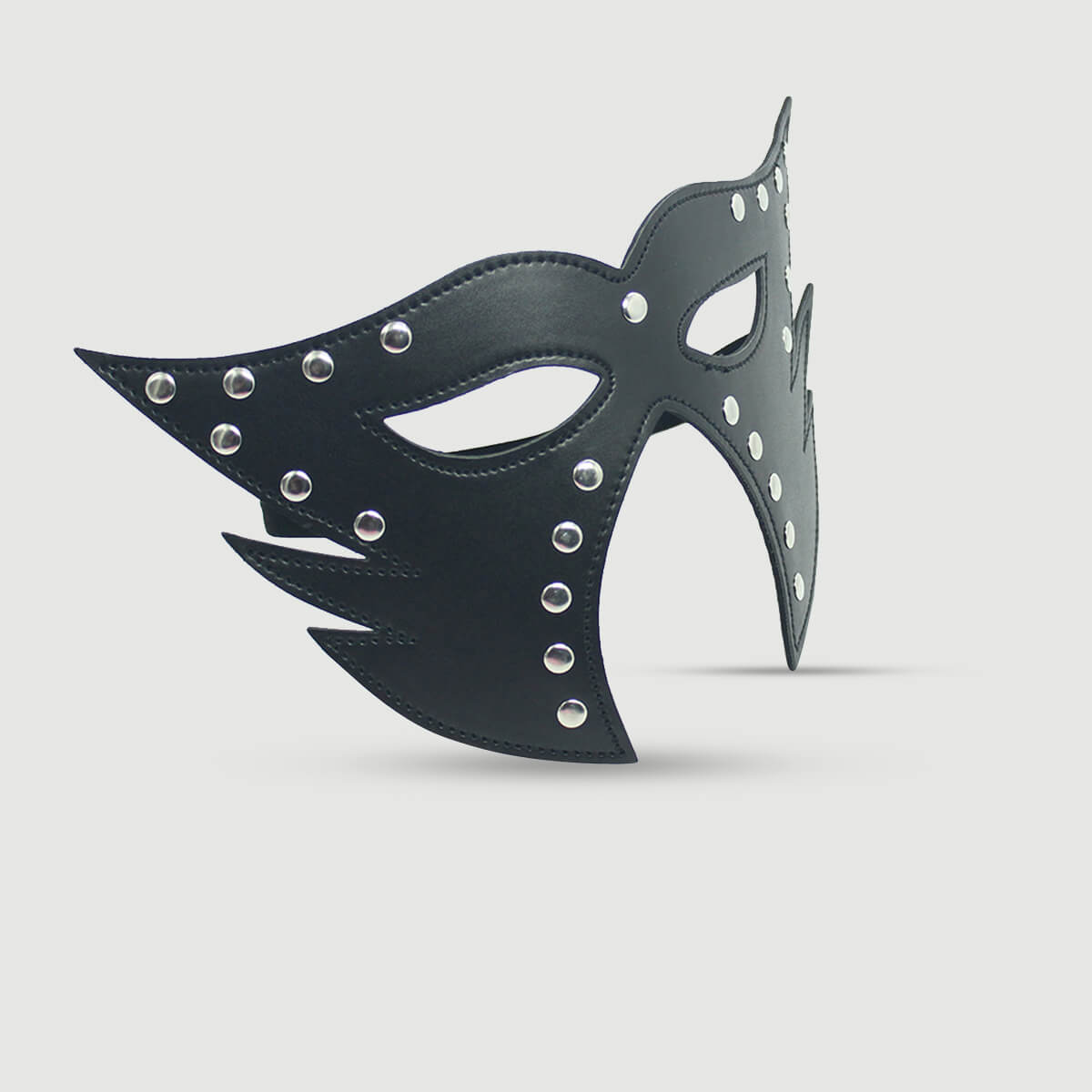 Δερμάτινη Μάσκα Ματιών Με Ανοιχτό Σχέδιο & Τρουκς Leather Open Eye Mask With Studs – Μαύρο by Sexopolis