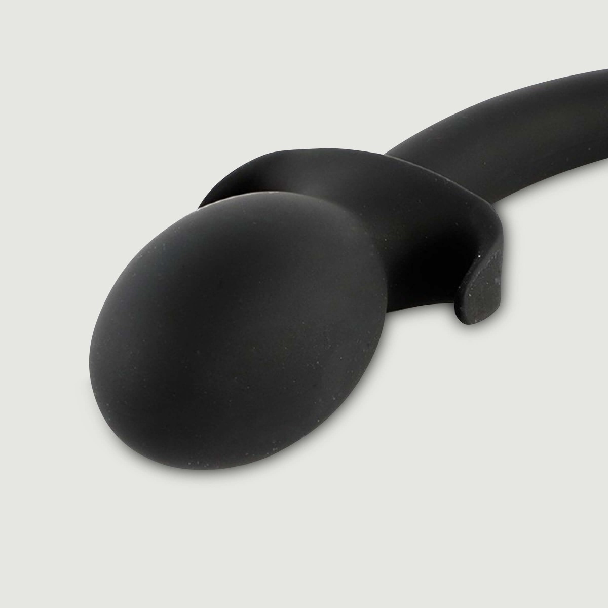 Πρωκτική Σφήνα με Ουρά Σκύλου Doggy Tail Medium Butt Plug - Μαύρη by Sexopolis