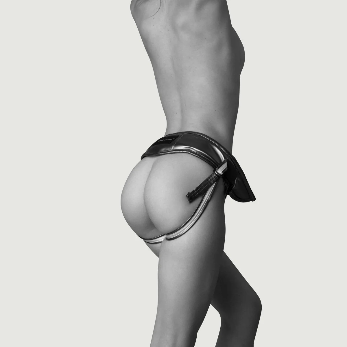 Ζώνη Strap On με Velcro Κλείσιμο Leatherette Desirous Velcro Closure Strap On Harness - Μπρονζέ by Sexopolis