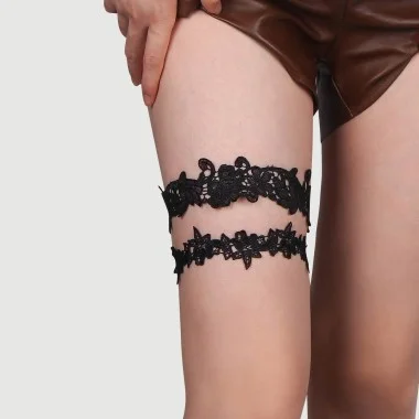 Σέξι Δαντελωτή Καλτσοδέτα Με Φιογκάκι & Σχέδιο Floral Lace Bow Leg Ring - Μαύρη